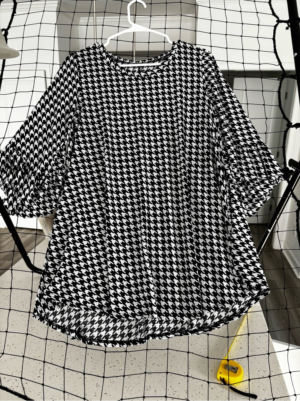 Houndstooth Puff-Sleeve Tunic Top - Black & White